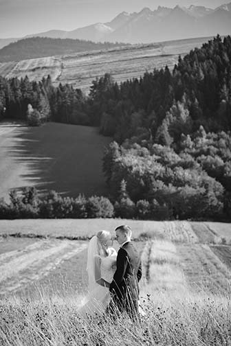 Plener ślubny Tatry. Fotografia ślubna w miastach Nowy Targ, Zakopane, Kraków. Fotograf na wesele - Podhale.